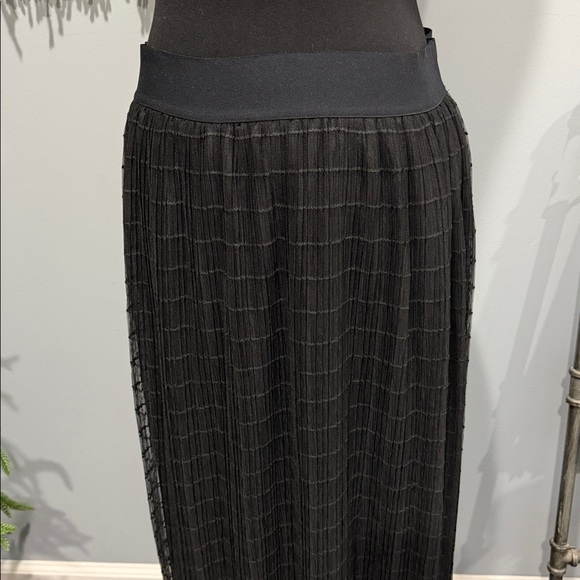 HP🌈 ON 34th Tulle Maxi Skirt - Black Size Medium - Picture 4 of 12